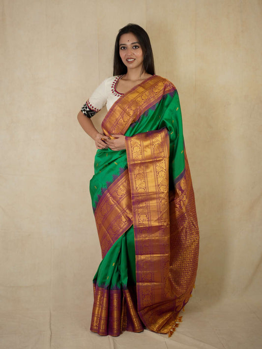 HANDWOVEN GREEN COLOUR GADWAL SILK SAREE WITH 75 CM BLOUSE PIECE
