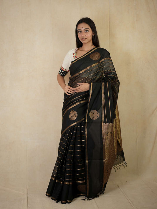 HANDWOVEN BLACK COLOR KANCHIPURAM SILK BY COTTON SAREE WITH 78 CM BLOUSE PIECE