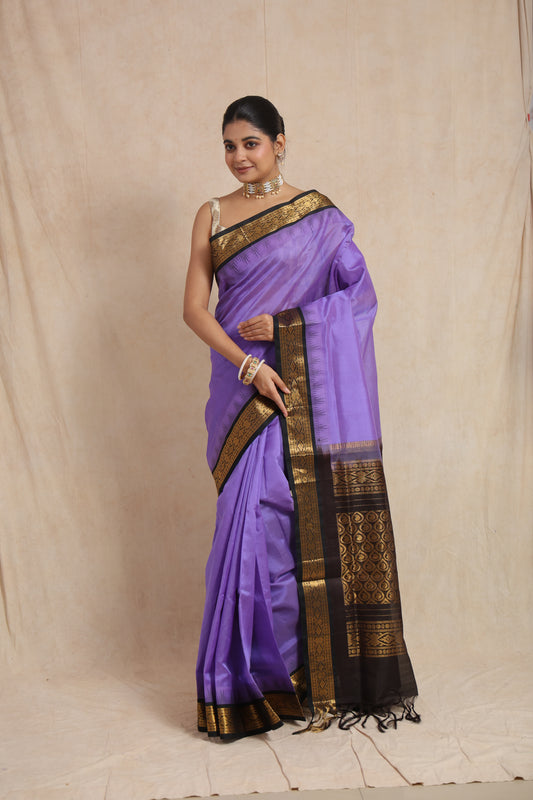 Full view of lavender purple Kanchipuram Sico saree with black zari border