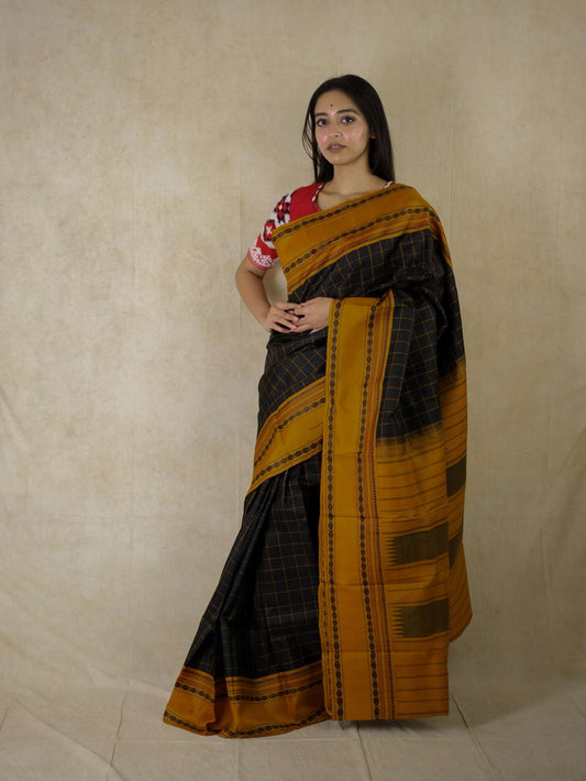 HANDWOVEN BLACK COLOUR KANJEEVARAM SILK SAREE WITH 75 CM BLOUSE PIECE