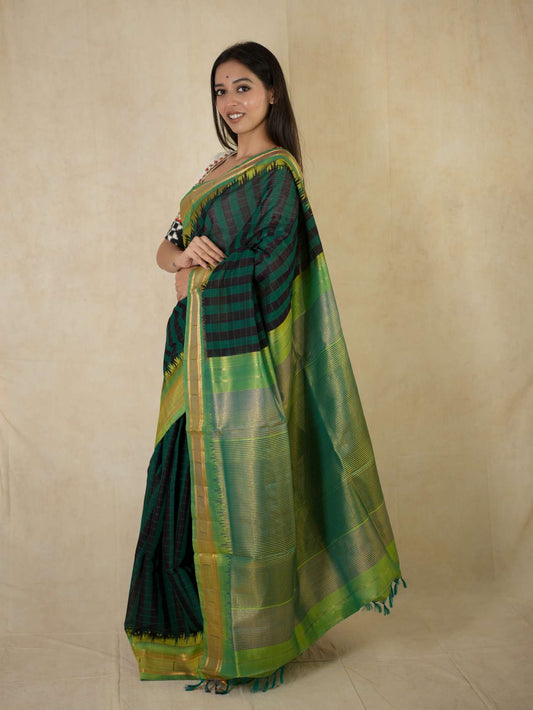 HANDWOVEN GREEN AND BLACK COLOUR GADWAL SILK BY COTTON SAREE WITH 84 CM BLOUSE PIECE