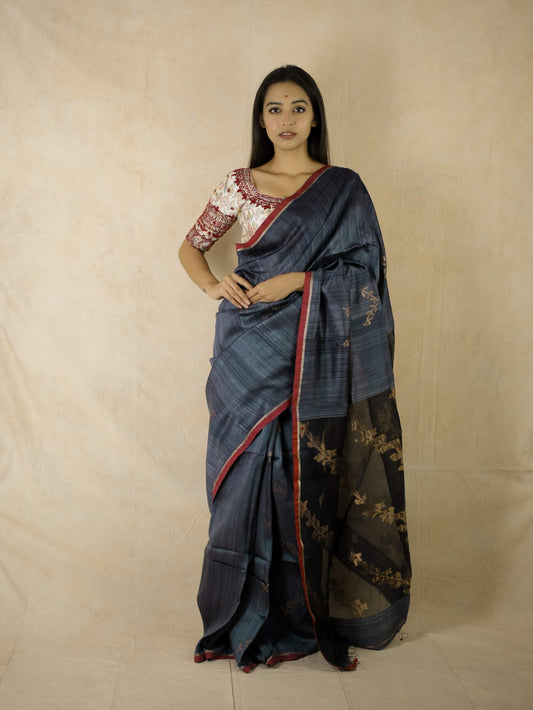 HANDWOVEN SLATE COLOUR MATKA SILK SAREE WITH 67 CM BLOUSE PIECE