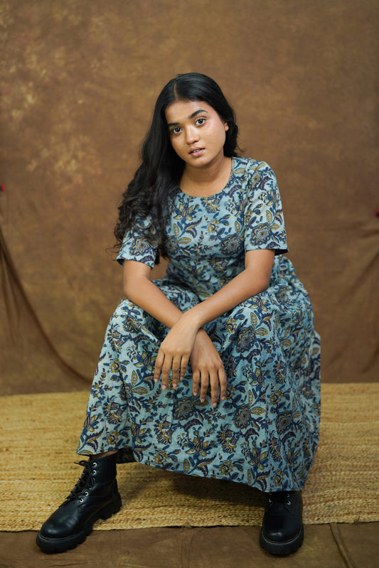 Colorful AVANI variable product by Joyee Kolkata featuring vibrant patterns and high-quality craftsmanship.