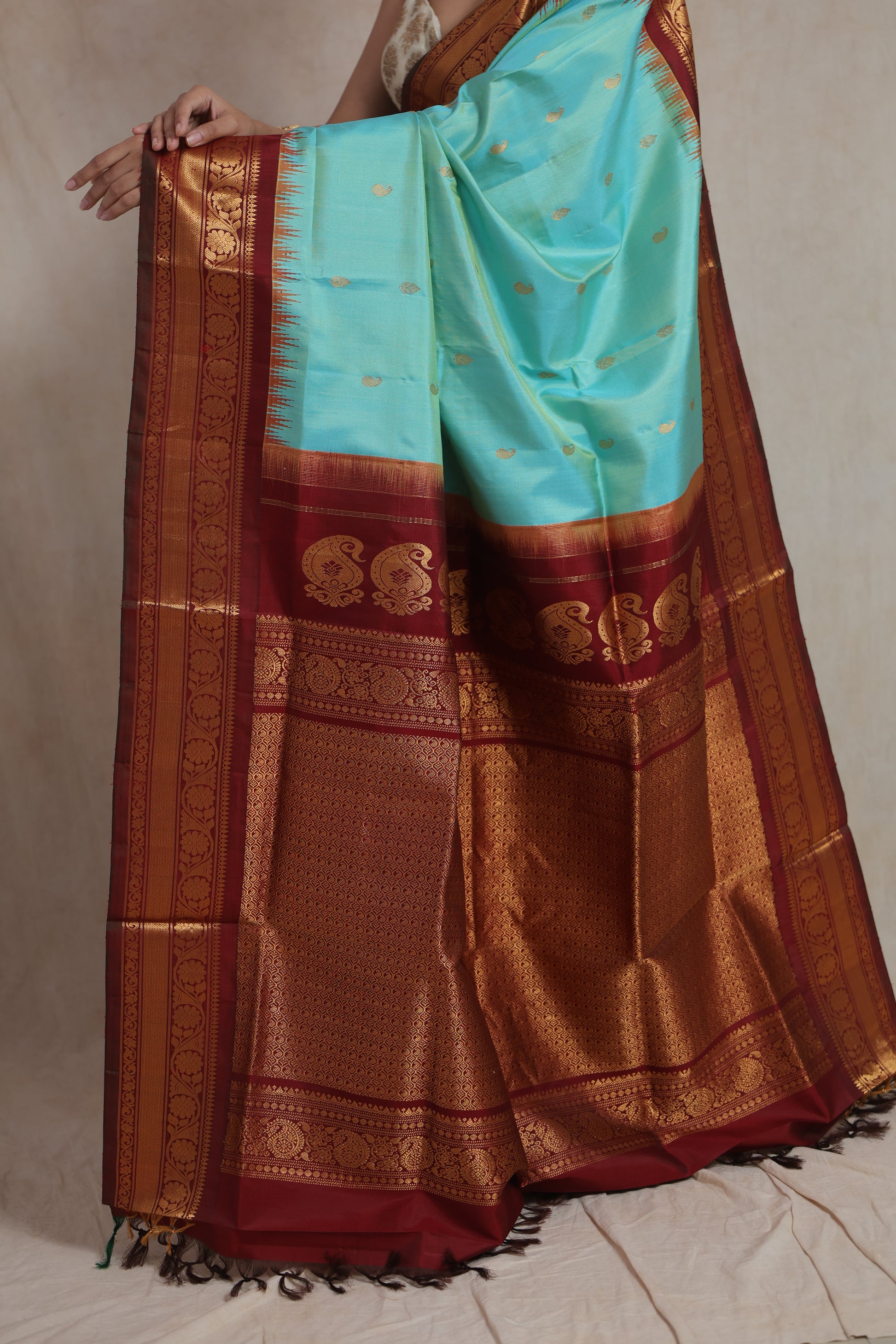 Close-up of Gadwal Silk Saree highlighting woven border and buttas