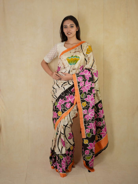 HANDWOVEN CREAM COLOUR BATIK (LOTUS) SILK SAREE WITH 94 CM BLOUSE PIECE