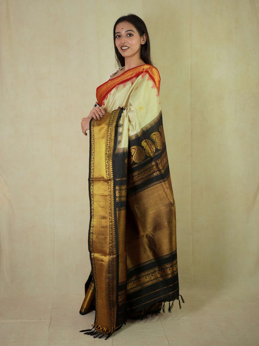 HANDWOVEN CREAM COLOUR GADWAL SILK SAREE WITH 84 CM BLOUSE PIECE