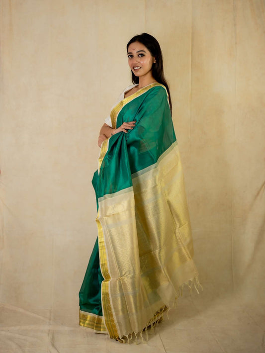 HANDWOVEN BOTTLE GREEN COLOR KANCHIPURAM SILK BY COTTON SAREE WITH 75 CM BLOUSE PIECE