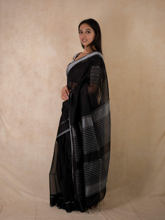 HANDWOVEN BLACK COLOUR MAHESWARI SILK-COTTON SAREE WITH 78 CM BLOUSE PIECE