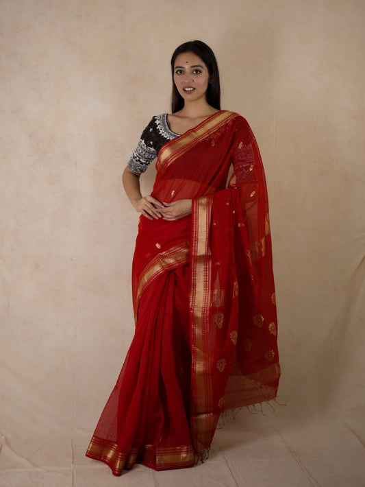 HANDWOVEN RED COLOUR MAHESWARI SILK-COTTON SAREE WITH 76 CM BLOUSE PIECE
