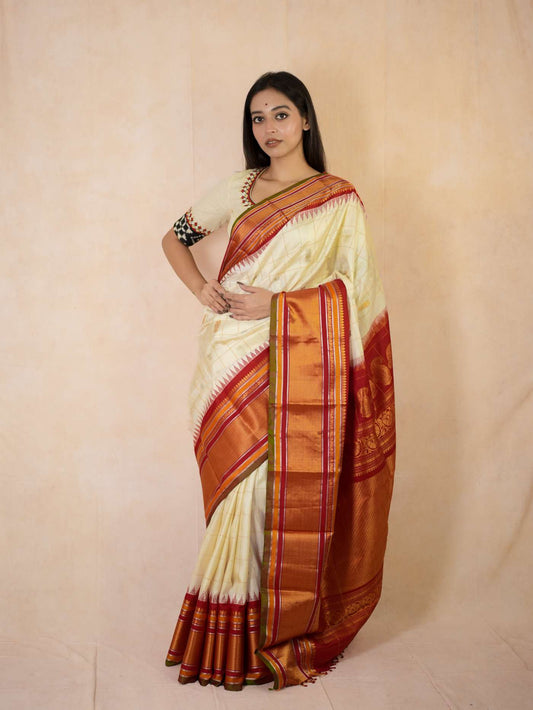 HANDWOVEN CREAM COLOUR GADWAL SILK SAREE WITH 88 CM BLOUSE PIECE