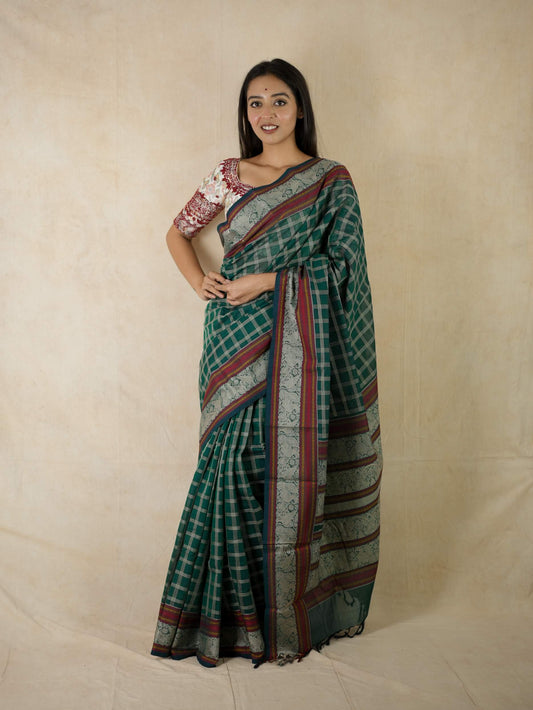 HANDWOVEN GREEN COLOUR KANCHI COTTON SAREE WITH 63 CM BLOUSE PIECE