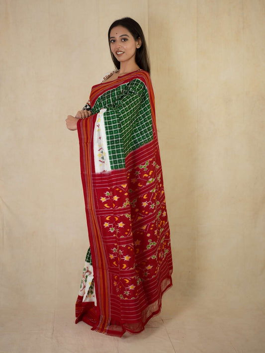 HANDWOVEN GREEN COLOUR POCHAMPALLY SILK SAREE WITH 81 CM BLOUSE PIECE