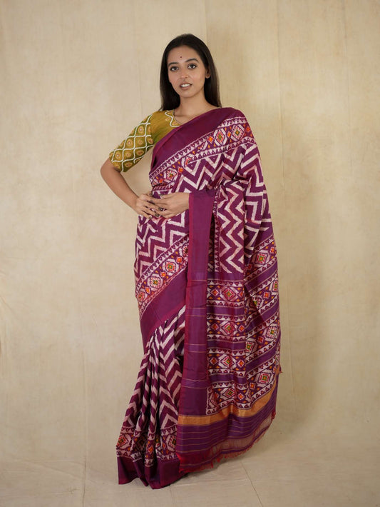 HANDWOVEN MAGENTA COLOUR POCHAMPALLY SILK SAREE WITH 84 CM BLOUSE PIECE
