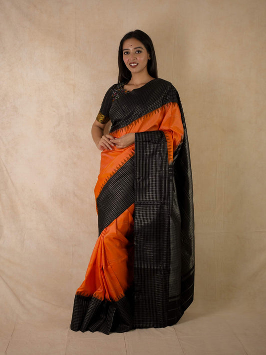 HANDWOVEN ORANGE COLOUR GADWAL SILK SAREE WITH 76 CM BLOUSE PIECE