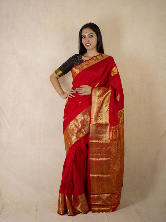 HANDWOVEN RED COLOUR KANJEEVARAM SILK SAREE WITH 83 CM BLOUSE PIECE
