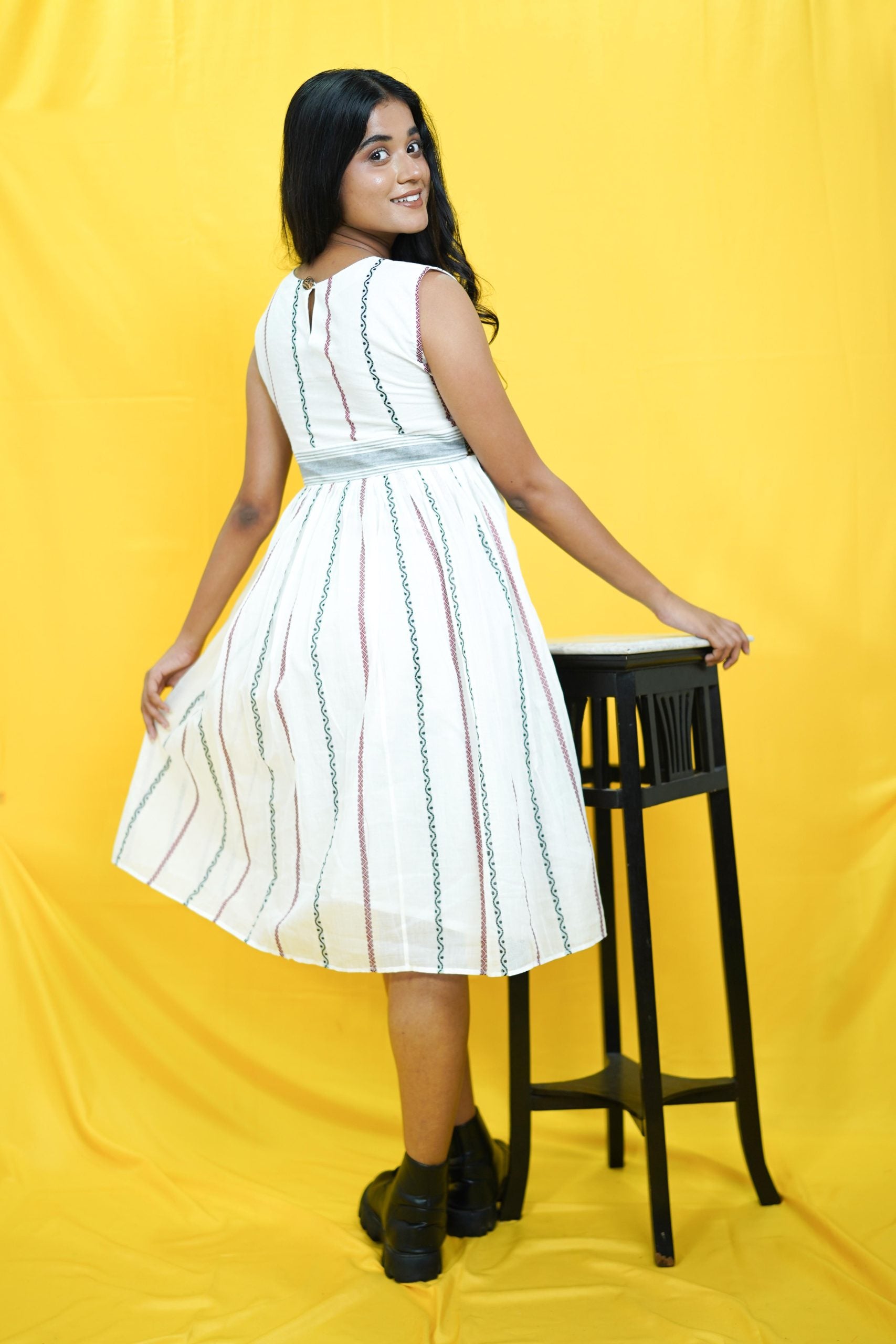 Colorful ARUNA variable product from Joyee Kolkata featuring vibrant designs and high-quality craftsmanship.