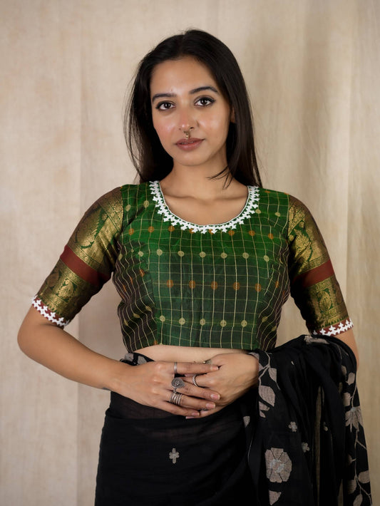 SUNDARI