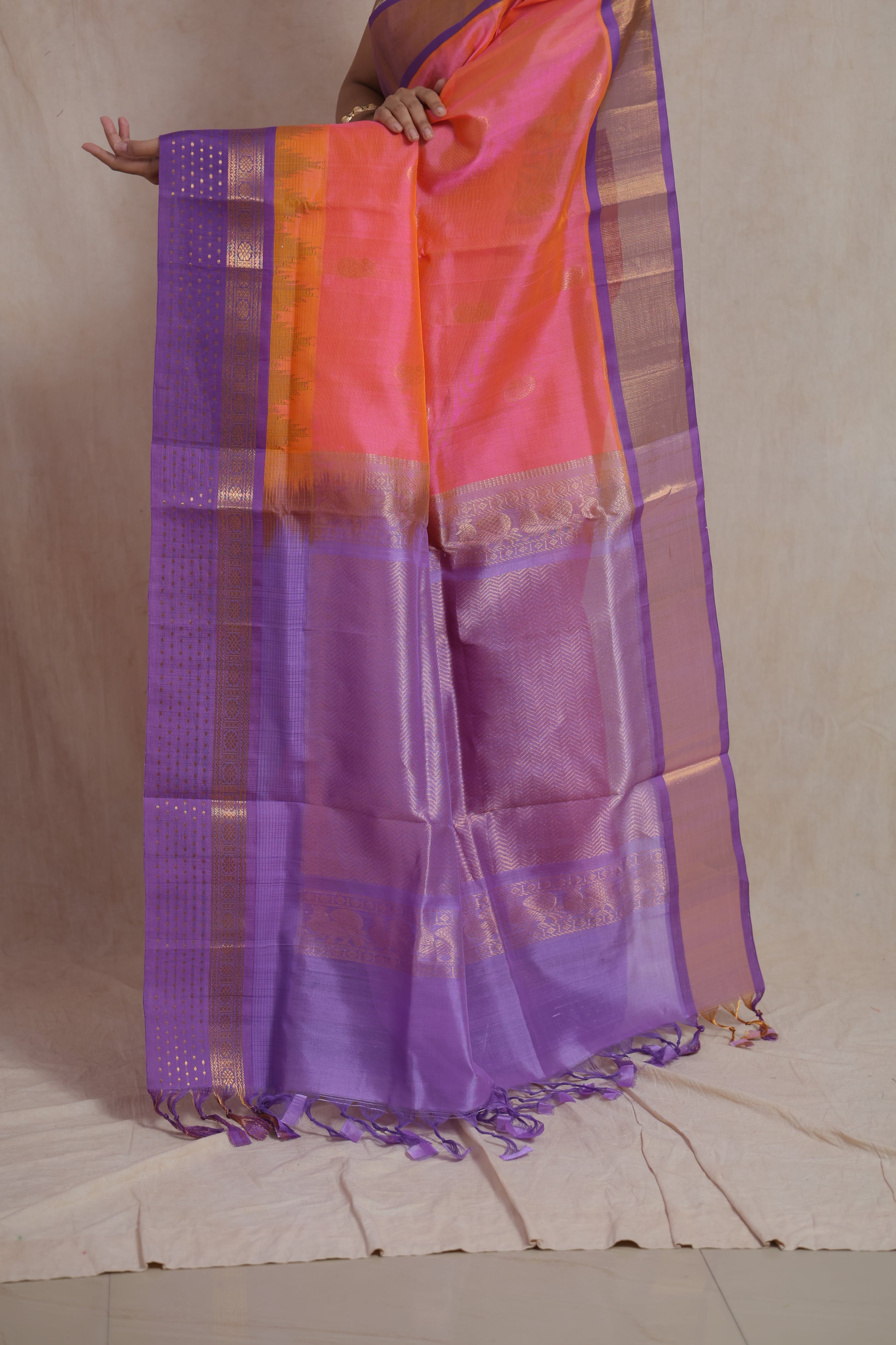 Detailed lavender pallu of Kanchipuram silk cotton saree