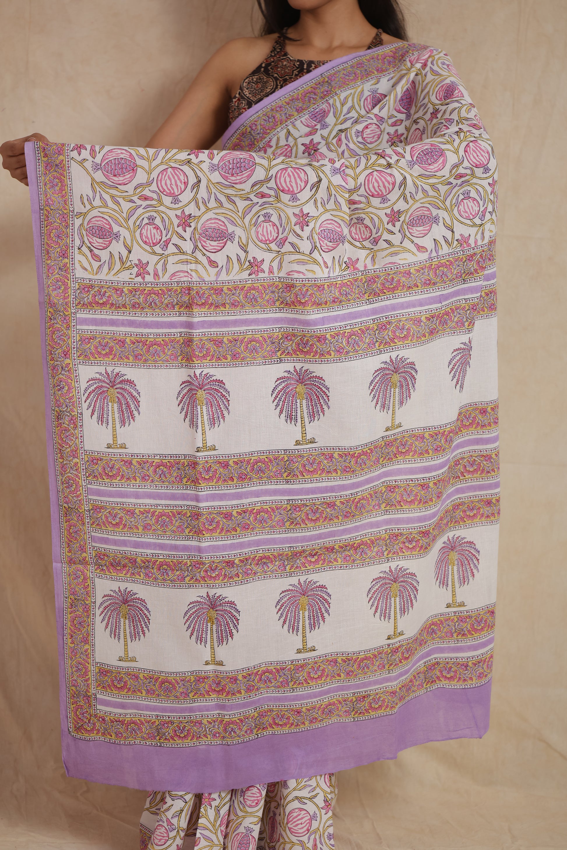 Open pallu presentation of lilac Sanghnaree cotton saree with palm motifs